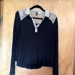 Urban outfitters long sleeve shirt size small